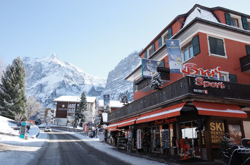 mainshop_aussen_winter.jpg
